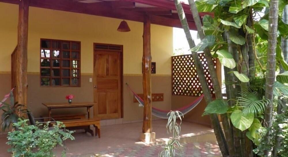 Cabinas El Colibri Puerto Carrillo Kültér fotó