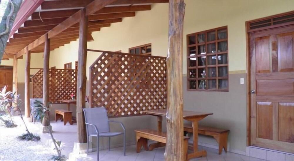 Cabinas El Colibri Puerto Carrillo Kültér fotó